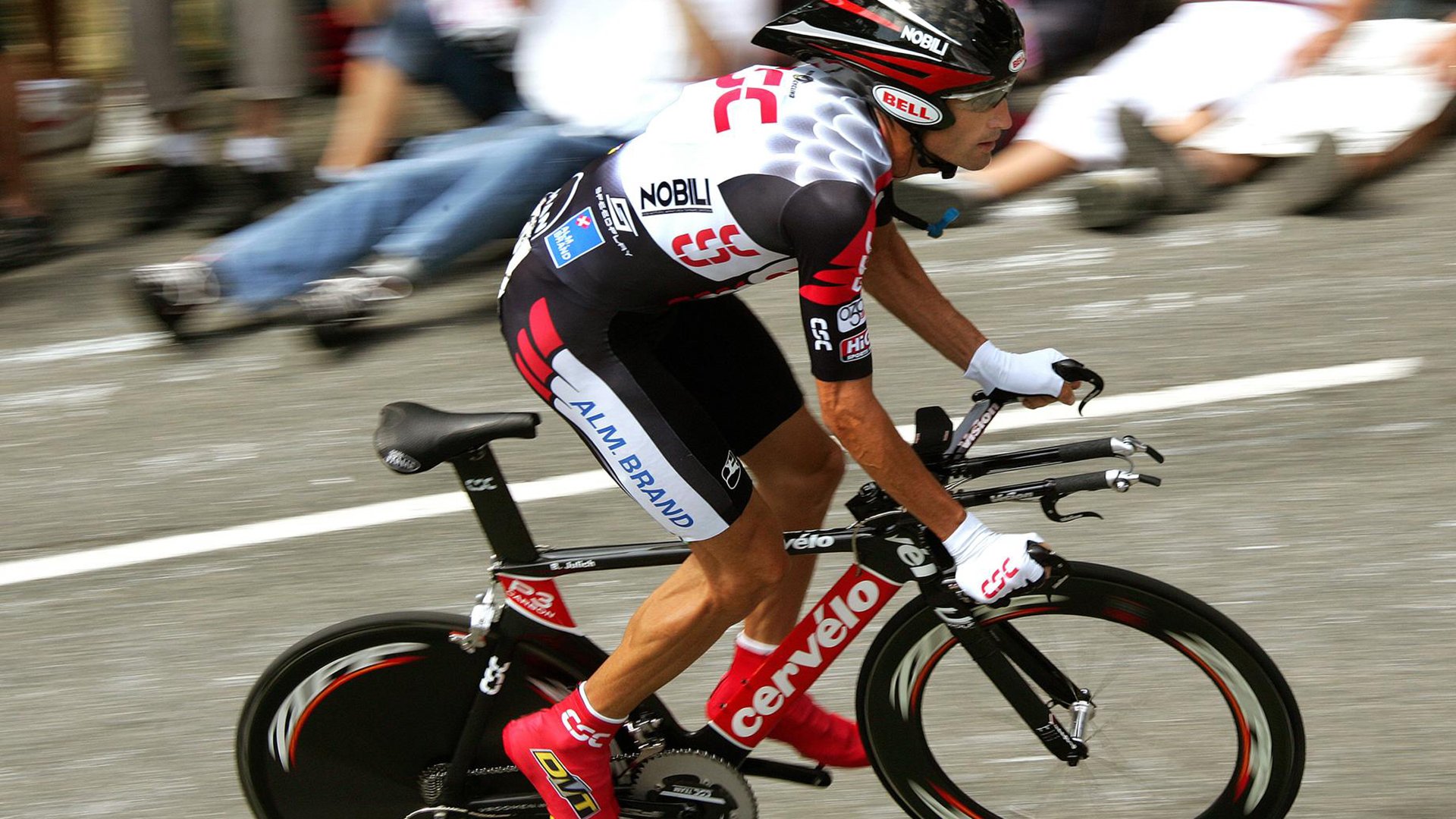 史上最火爆的“跨界合作”——体育、娱乐、科技的完美融合，跨界合作有哪些